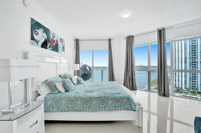 5 of 36 - 17301 Biscayne Blvd 1207, North Miami Beach, FL