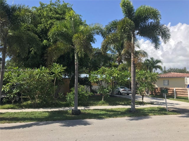 5 of 23 - 740 Ne 50th Ct, Deerfield Beach, FL