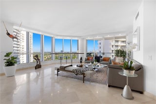 Photo of Listing #A11887577