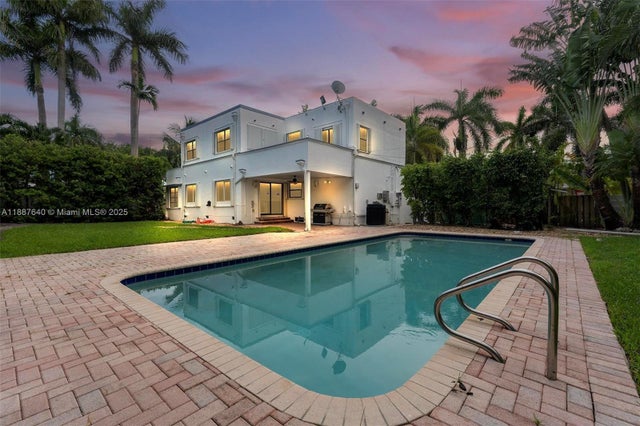 1 of 75 - 1255 Jackson St, Hollywood, FL