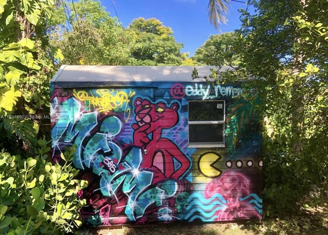3 of 52 - 4765 N Miami Ave, Miami, FL