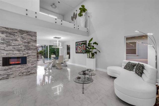 5 of 46 - 612 Sw 179th Ave, Pembroke Pines, FL