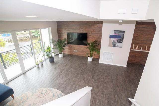4 of 71 - 2900 Ne 12th Ter 14, Oakland Park, FL