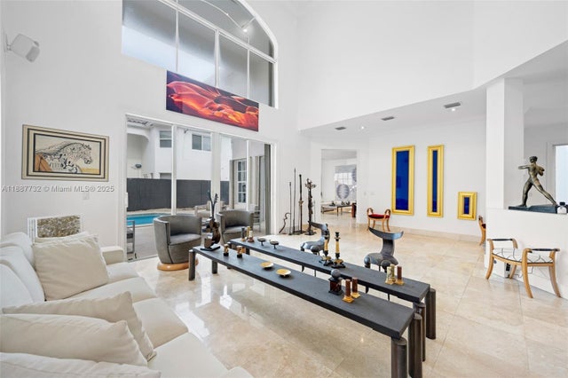 4 of 26 - 19460 39th Ct, Sunny Isles Beach, FL