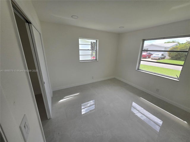 4 of 22 - 600 Sw 8th Pl, Boynton Beach, FL