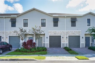 Photo of Listing #A11884543