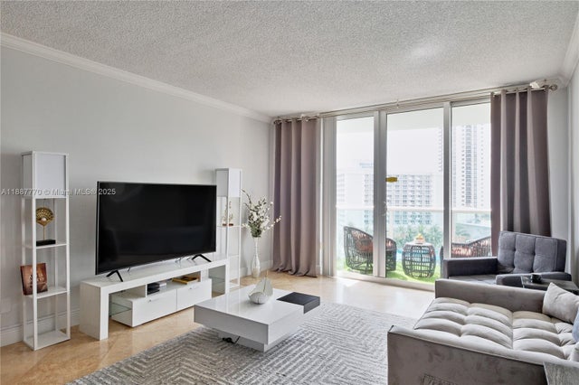 3 of 25 - 19370 Collins Ave 919, Sunny Isles Beach, FL