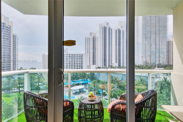 4 of 25 - 19370 Collins Ave 919, Sunny Isles Beach, FL