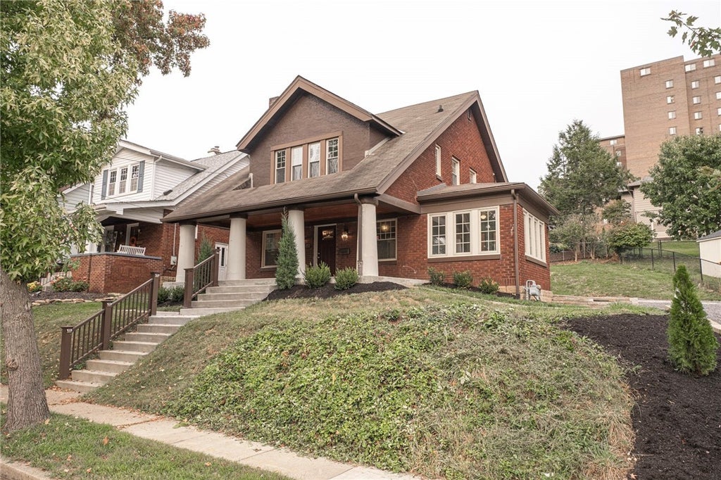 453 Meadowcroft, Mt Lebanon