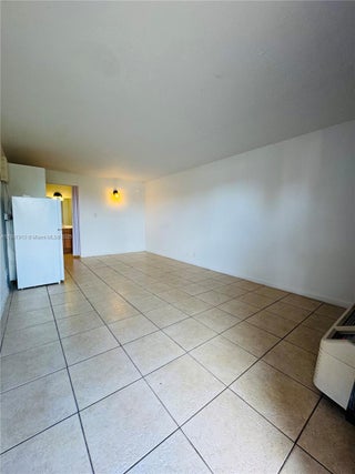 Photo of Listing #A11887913