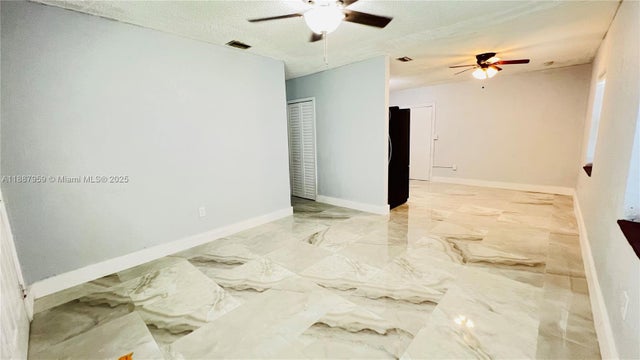 4 of 21 - 2450 Nw 60th St, Miami, FL