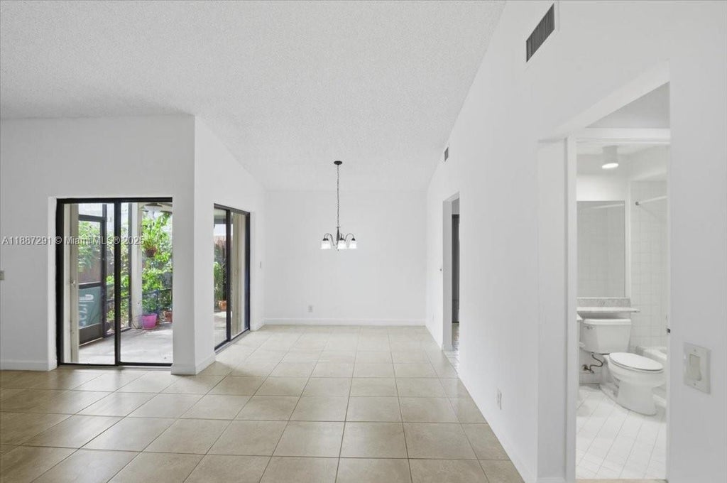 17270 Nw 60th Ct, Hialeah