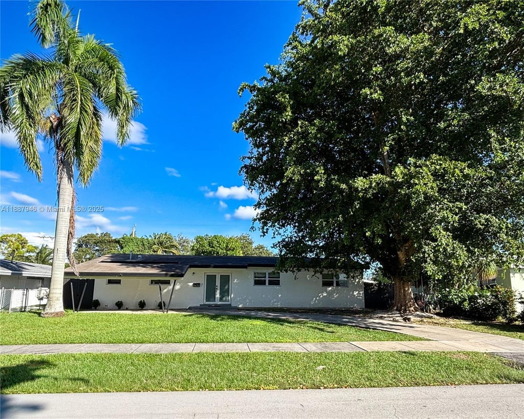 9420 Dominican Dr, Cutler Bay