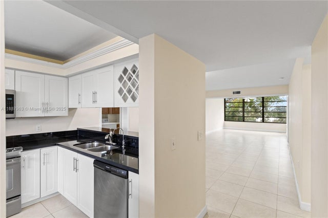 3 of 27 - 1715 Whitehall Dr 404, Davie, FL