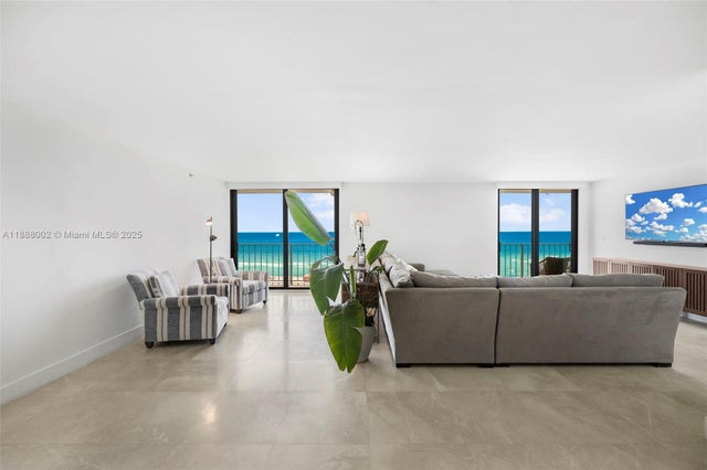 5 of 44 - 2625 Collins Ave 907, Miami Beach, FL
