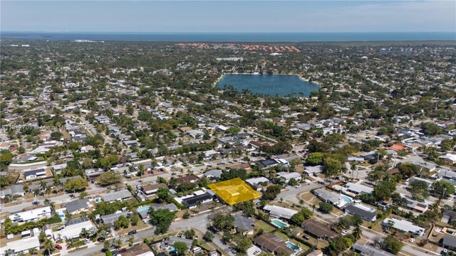 5 of 27 - 19341 Holiday Rd, Cutler Bay, FL