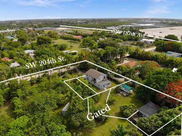 4 of 41 - 18475 Sw 204th St, Miami, FL
