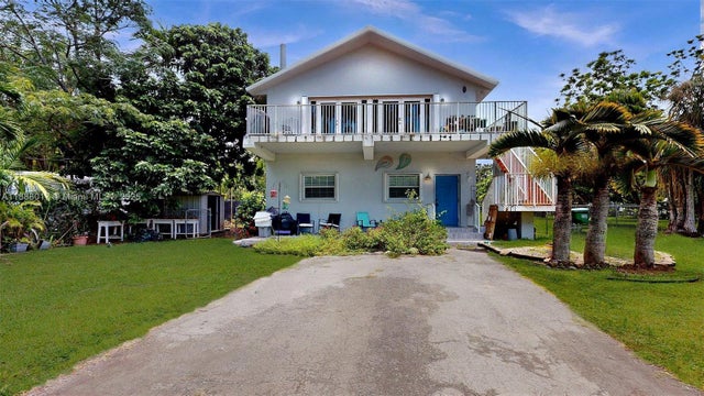 5 of 41 - 18475 Sw 204th St, Miami, FL