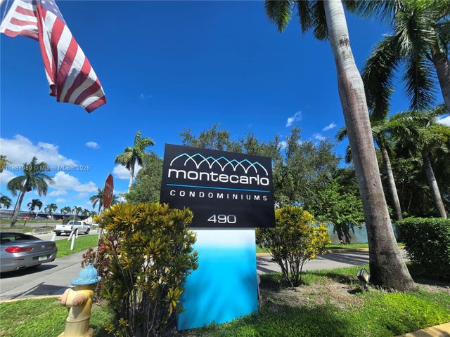 2 of 10 - 498 Nw 165th St Rd D-405, Miami, FL