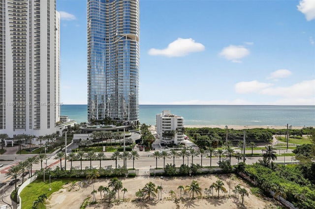 2 of 34 - 100 Bayview Dr 1512, Sunny Isles Beach, FL