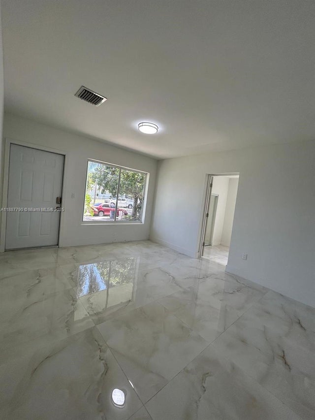 3 of 15 - 11865 Sw 186th St, Miami, FL