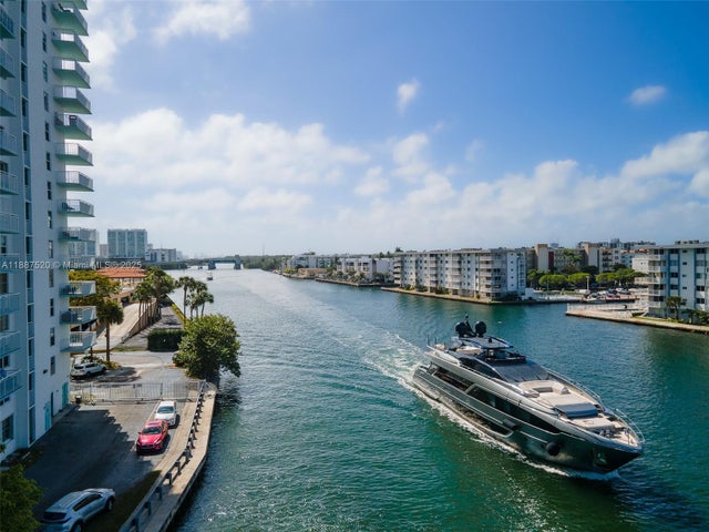 3 of 28 - 301 174th St 618, Sunny Isles Beach, FL