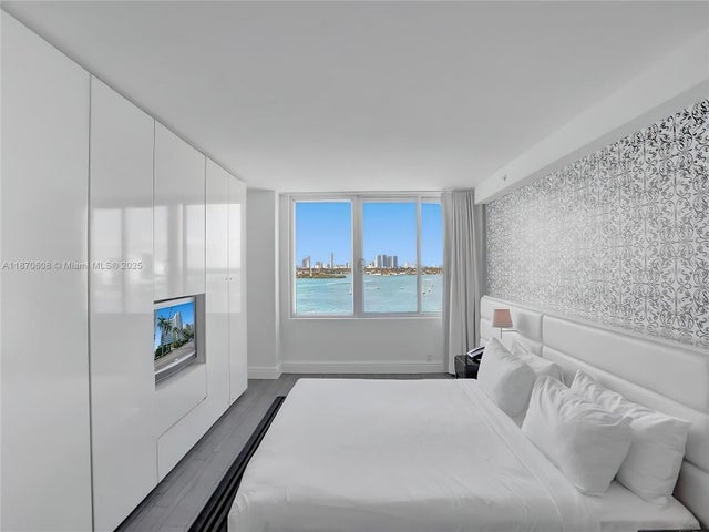 3 of 11 - 1100 West Ave 1024, Miami Beach, FL