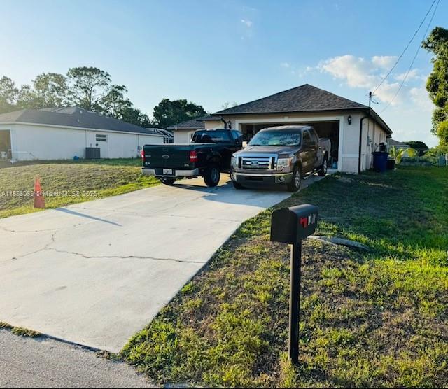 2 of 6 - 5104 Beauty St, Lehigh Acres, FL