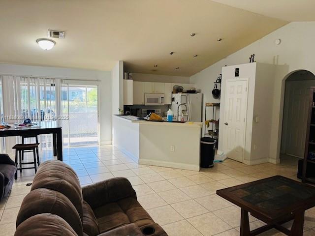 4 of 6 - 5104 Beauty St, Lehigh Acres, FL