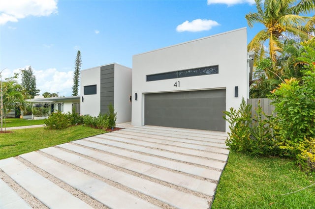 2 of 22 - 41 Ne 24th St, Wilton Manors, FL