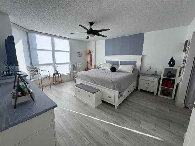 5 of 19 - 3530 Mystic Pointe Dr 2403, Aventura, FL