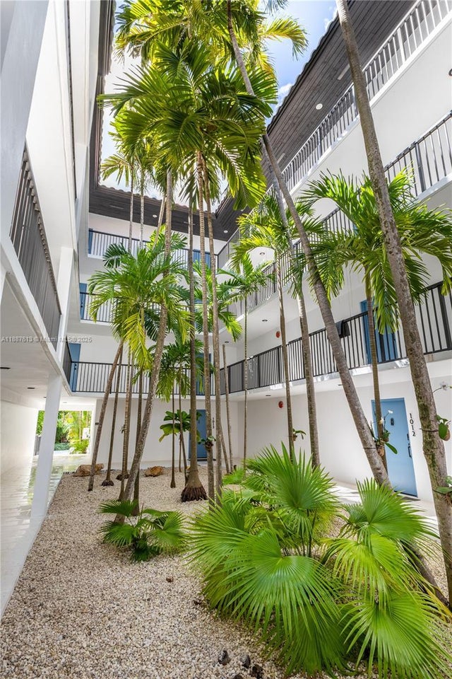 5 of 29 - 101 Ocean Lane Dr 1013, Key Biscayne, FL