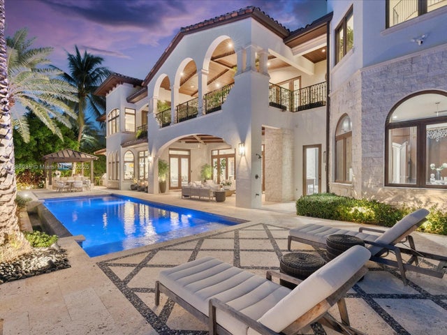 3 of 81 - 821 Solar Isle Dr, Fort Lauderdale, FL