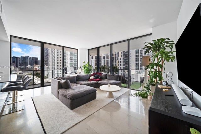5 of 27 - 68 Se 6th St 811, Miami, FL