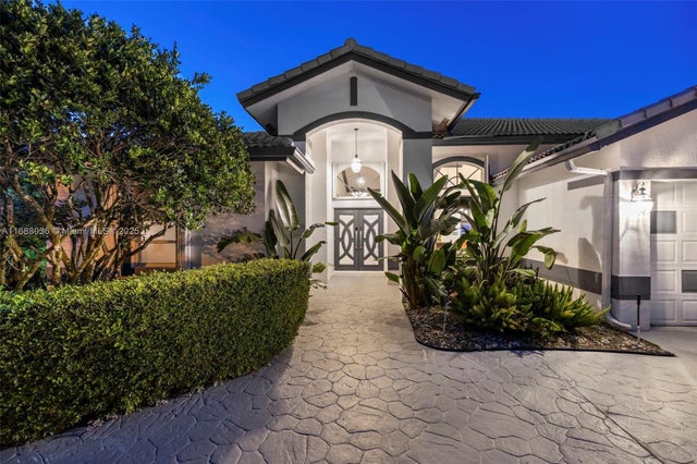 2 of 73 - 12555 Sw 34th Pl, Davie, FL