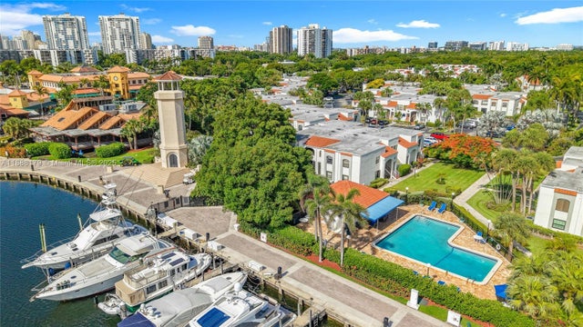 3 of 69 - 3552 Magellan Cir 122, Aventura, FL