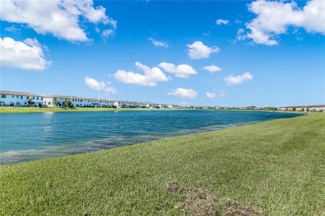 4 of 20 - 10016 Sw 228th Ter, Miami, FL