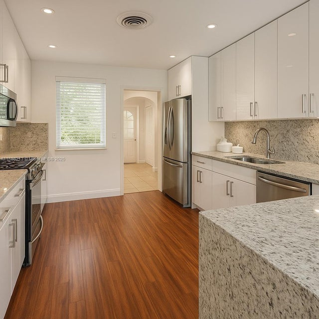 3 of 23 - 1422 Coruna Ave, Coral Gables, FL