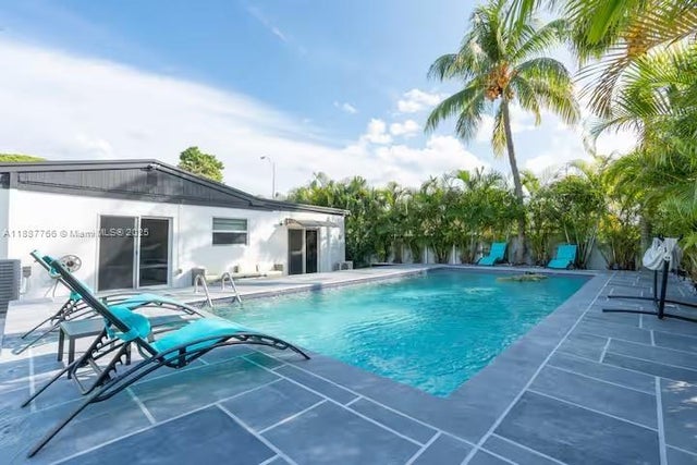 1 of 42 - 17650 Ne 19th Ave, North Miami Beach, FL