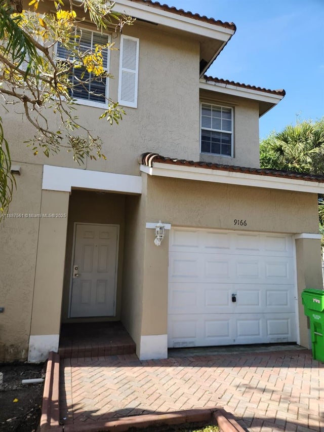 1 of 39 - 9166 Nw 40th Pl, Sunrise, FL