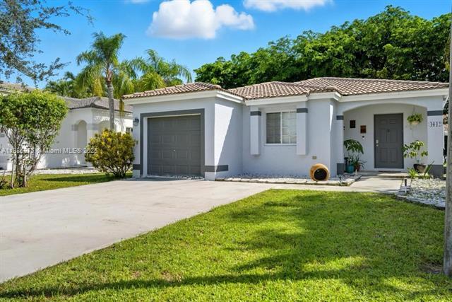 2 of 50 - 4642 Sw 12th Ct, Deerfield Beach, FL