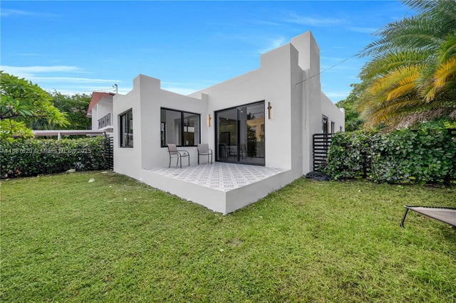 1370 Sw 5th St, Miami