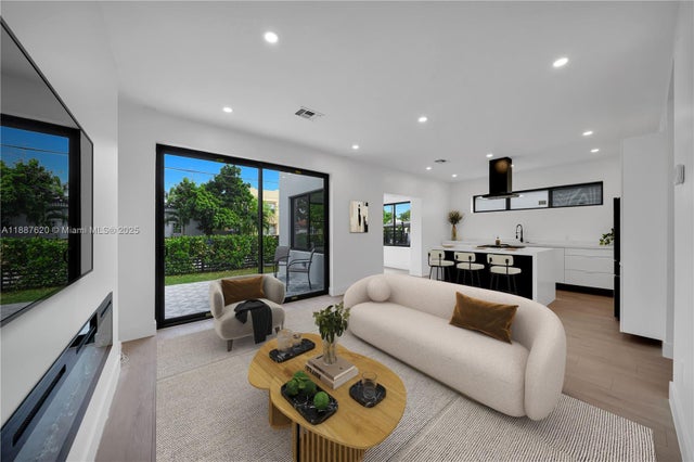 2 of 40 - 1370 Sw 5th St, Miami, FL