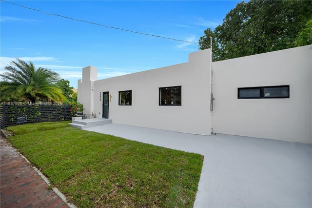 4 of 40 - 1370 Sw 5th St, Miami, FL