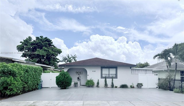 1 of 20 - 2150 Nw 43rd St, Miami, FL