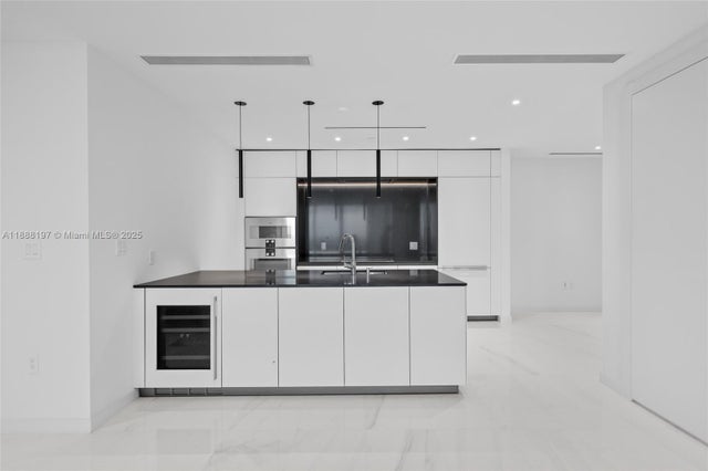 4 of 47 - 300 Biscayne Blvd Way 1103, Miami, FL
