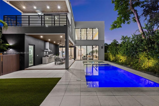 3 of 79 - 260 Nw 49th St, Miami, FL