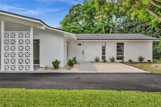 2 of 62 - 19701 Belmont Dr, Cutler Bay, FL