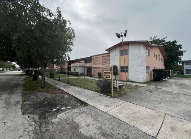 1 of 17 - 19080 Ne 3rd Ct 312, Miami, FL