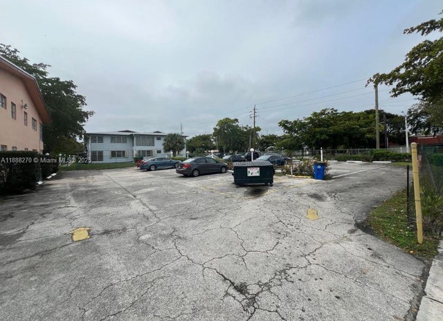 4 of 17 - 19080 Ne 3rd Ct 312, Miami, FL